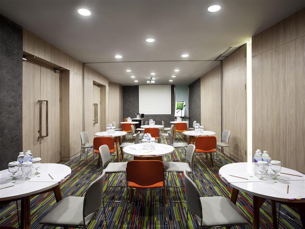 Ibis Styles Jakarta Sunter Eksteriør bilde