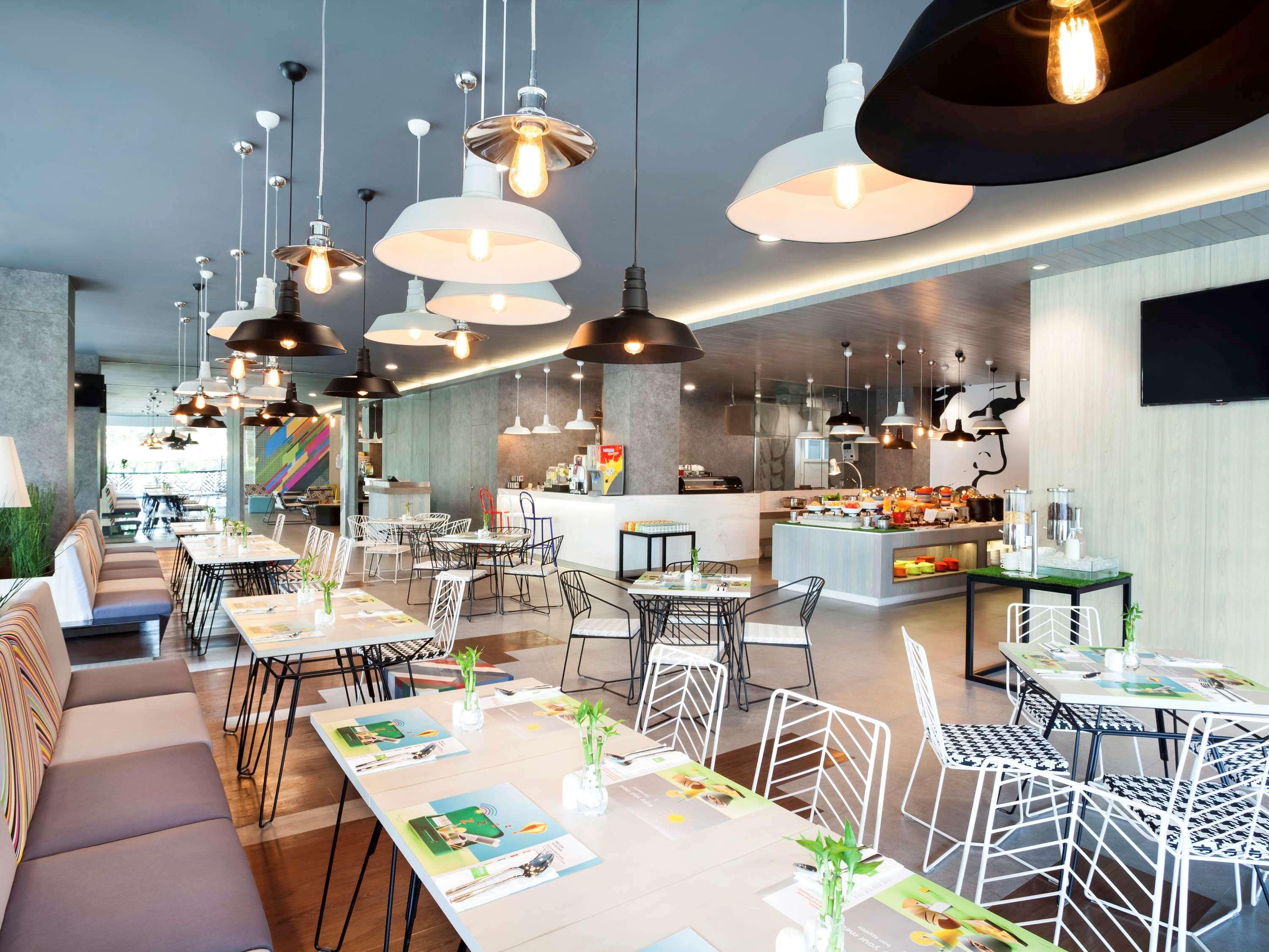 Ibis Styles Jakarta Sunter Eksteriør bilde