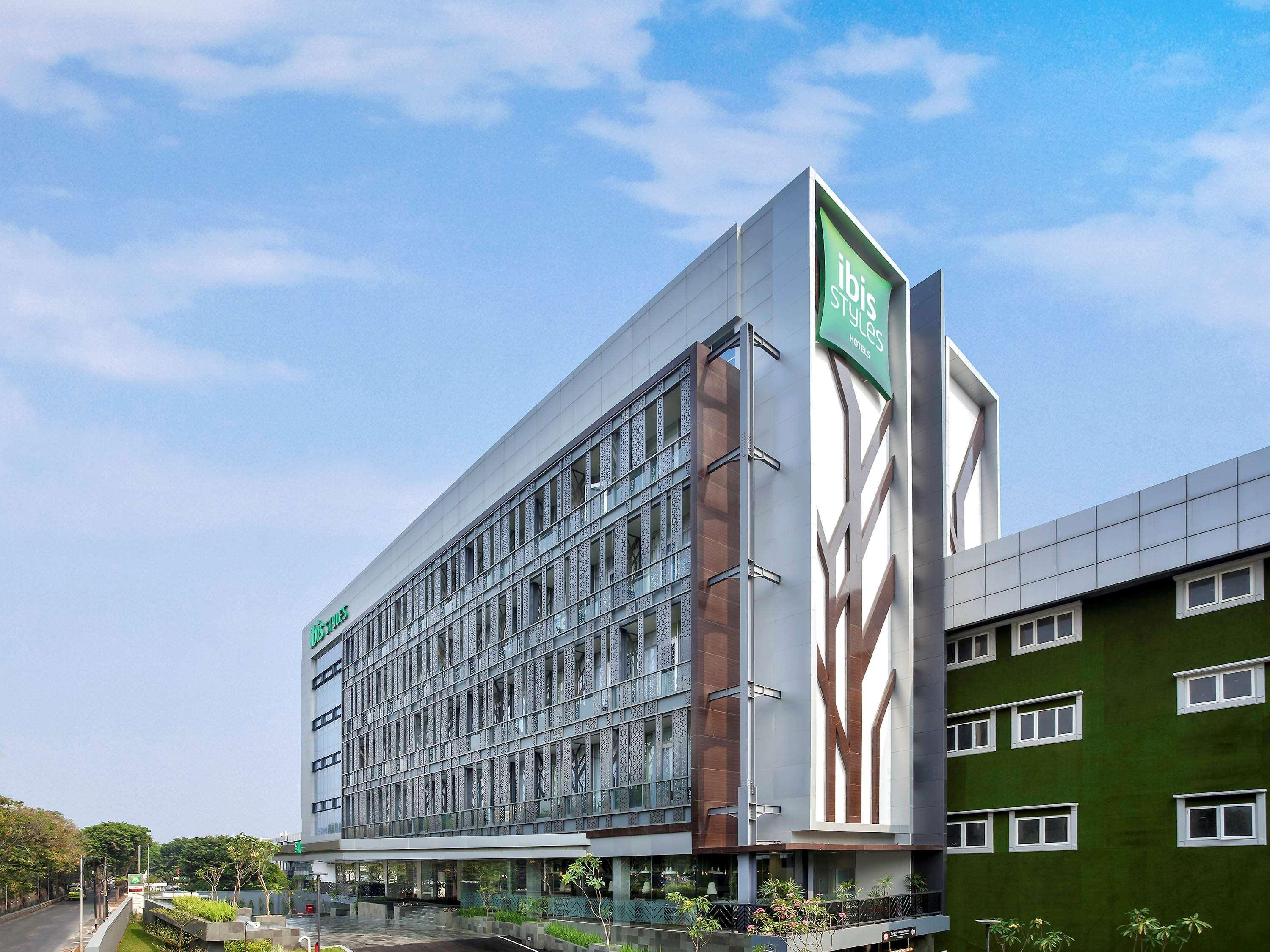Ibis Styles Jakarta Sunter Eksteriør bilde