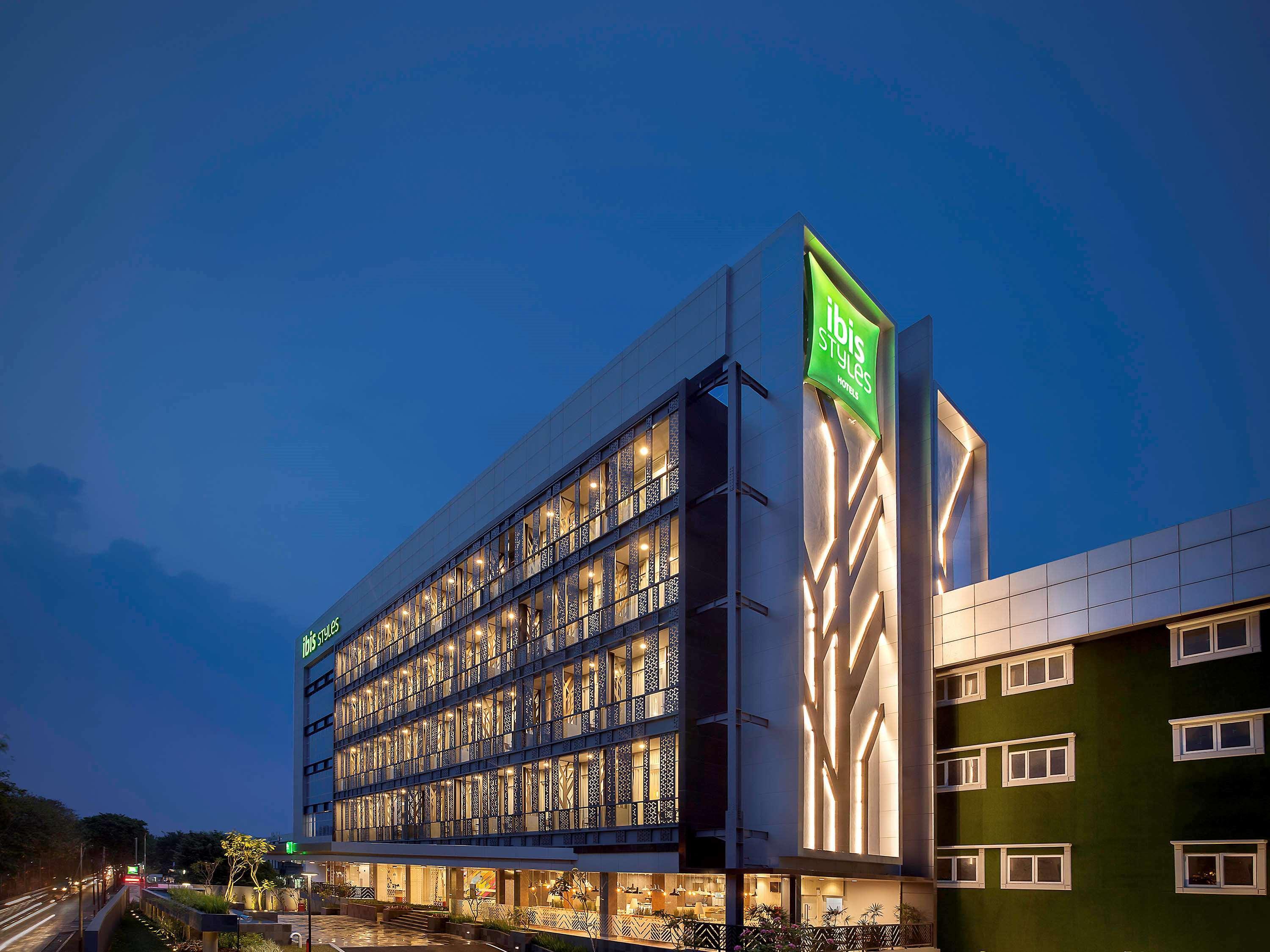 Ibis Styles Jakarta Sunter Eksteriør bilde