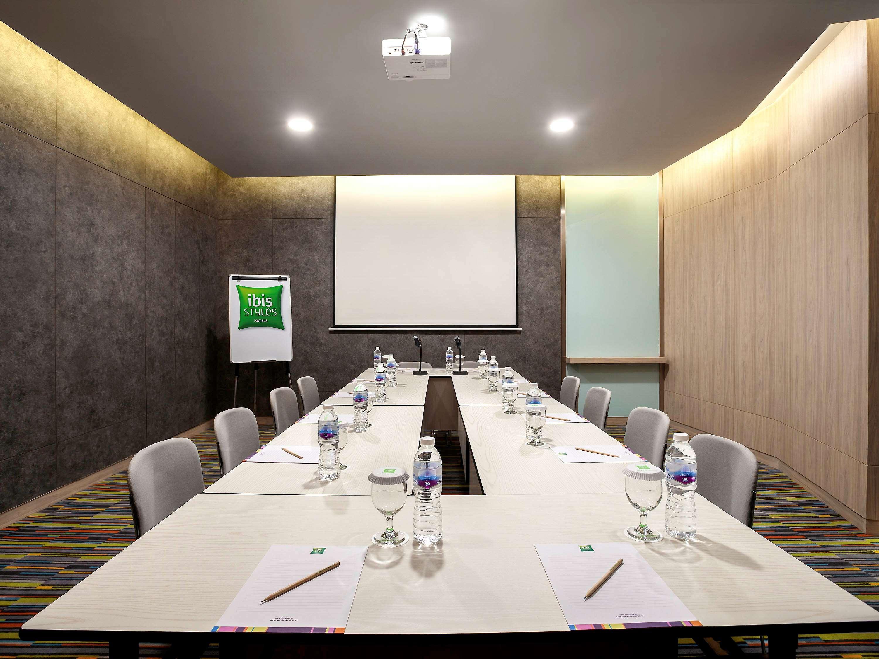 Ibis Styles Jakarta Sunter Eksteriør bilde