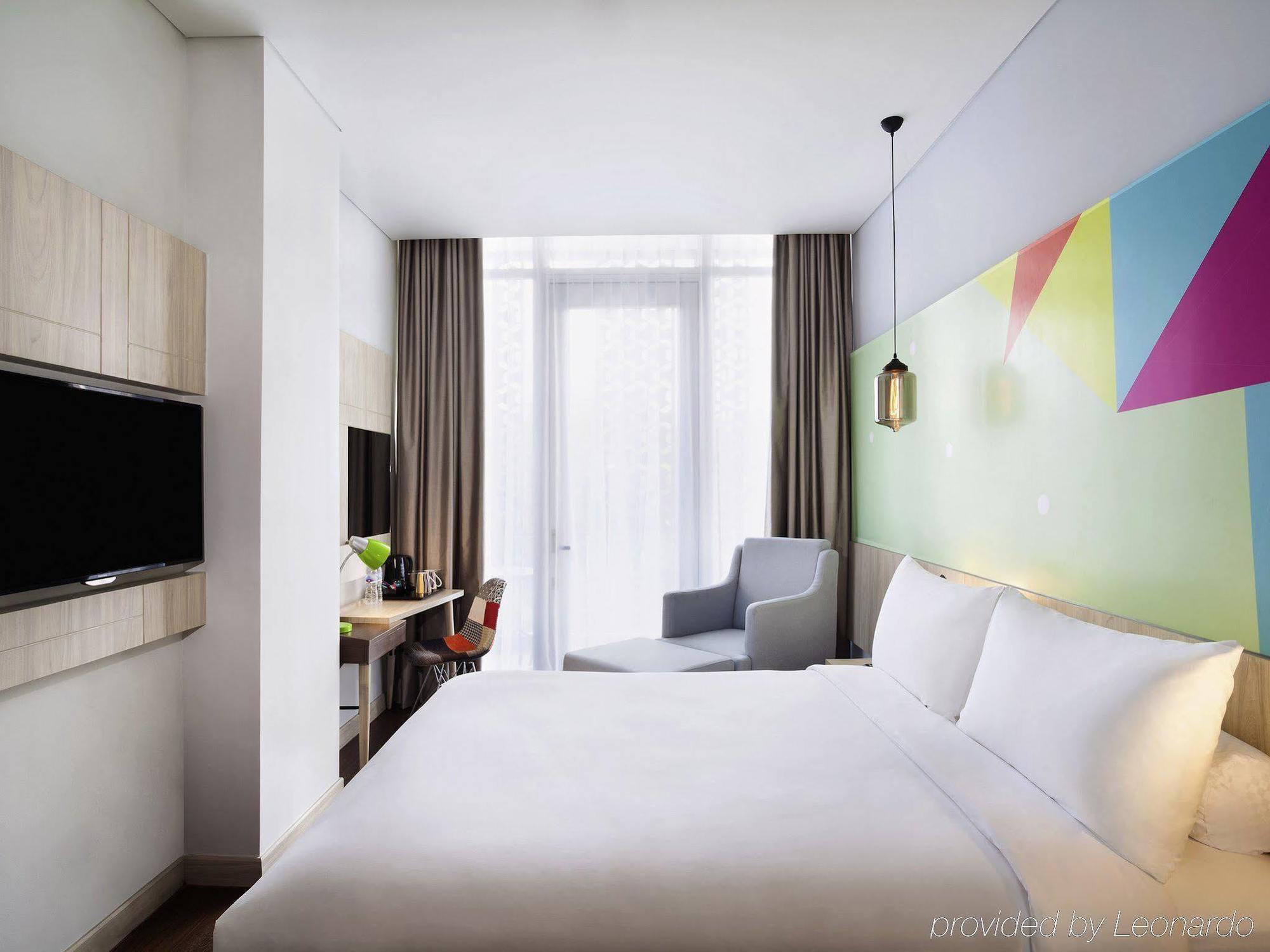 Ibis Styles Jakarta Sunter Eksteriør bilde